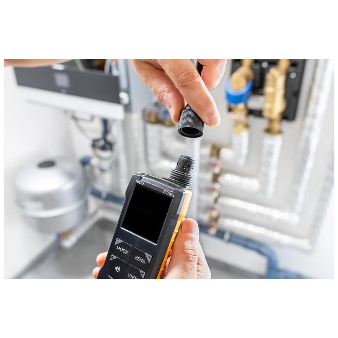 imgi_33_testo-515-application-gas-refrigeration-heating-leak-detection-6-1800x1200.png